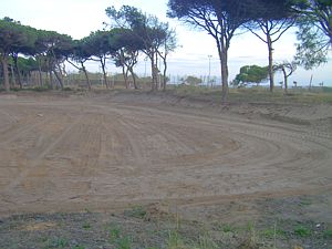 Terreno sobre el que se construir&aacute; la nueva escuela p&uacute;blica de Gav&agrave; Mar (24 de febrero de 2007)